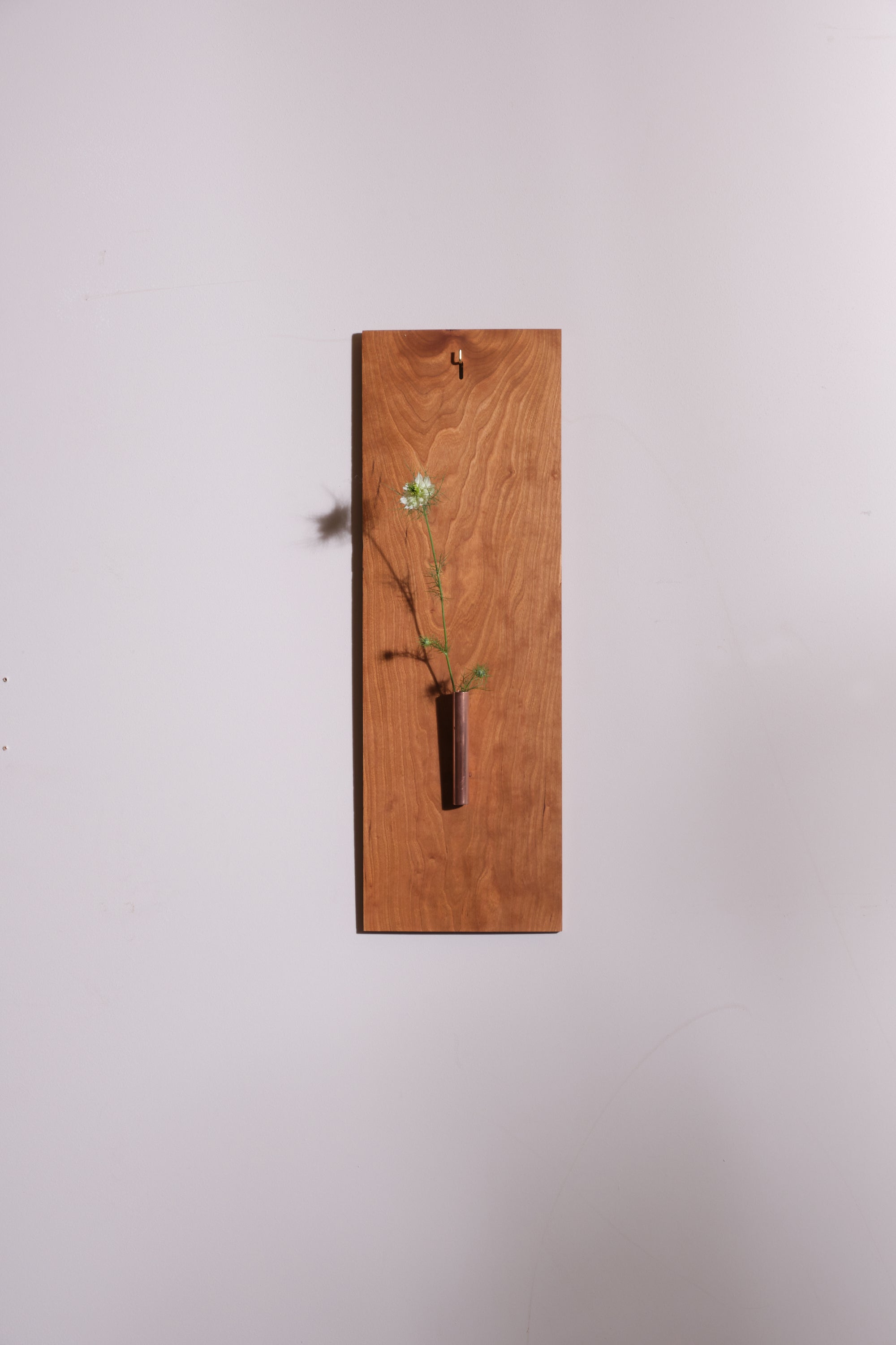 Haiku wall vase 16